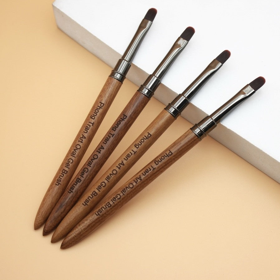 Oval Gel Brush (Cọ Làm Gel Builder, TAP Gel)